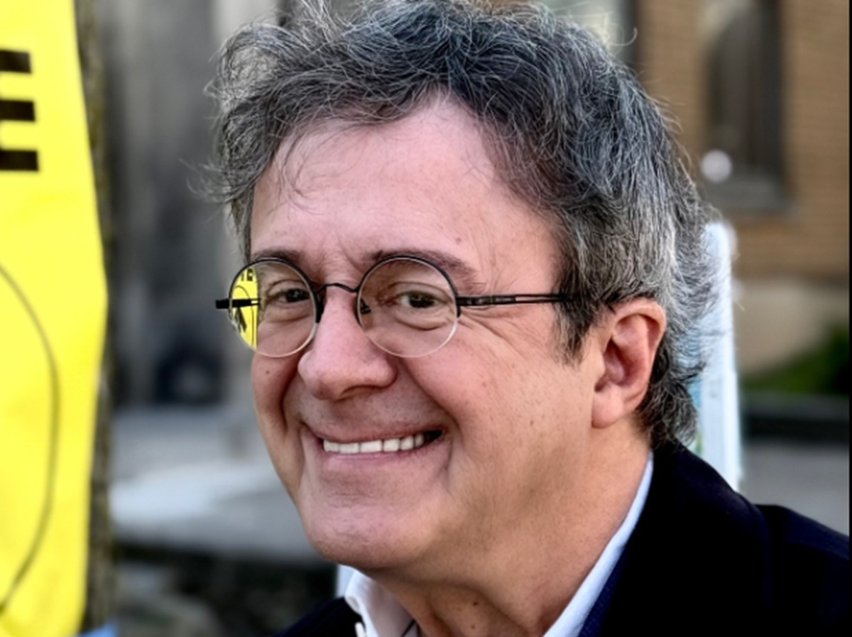 Le producteur Stéphane Laporte annonce qu'il est en deuil depuis quelques  heures - Vedette Québec